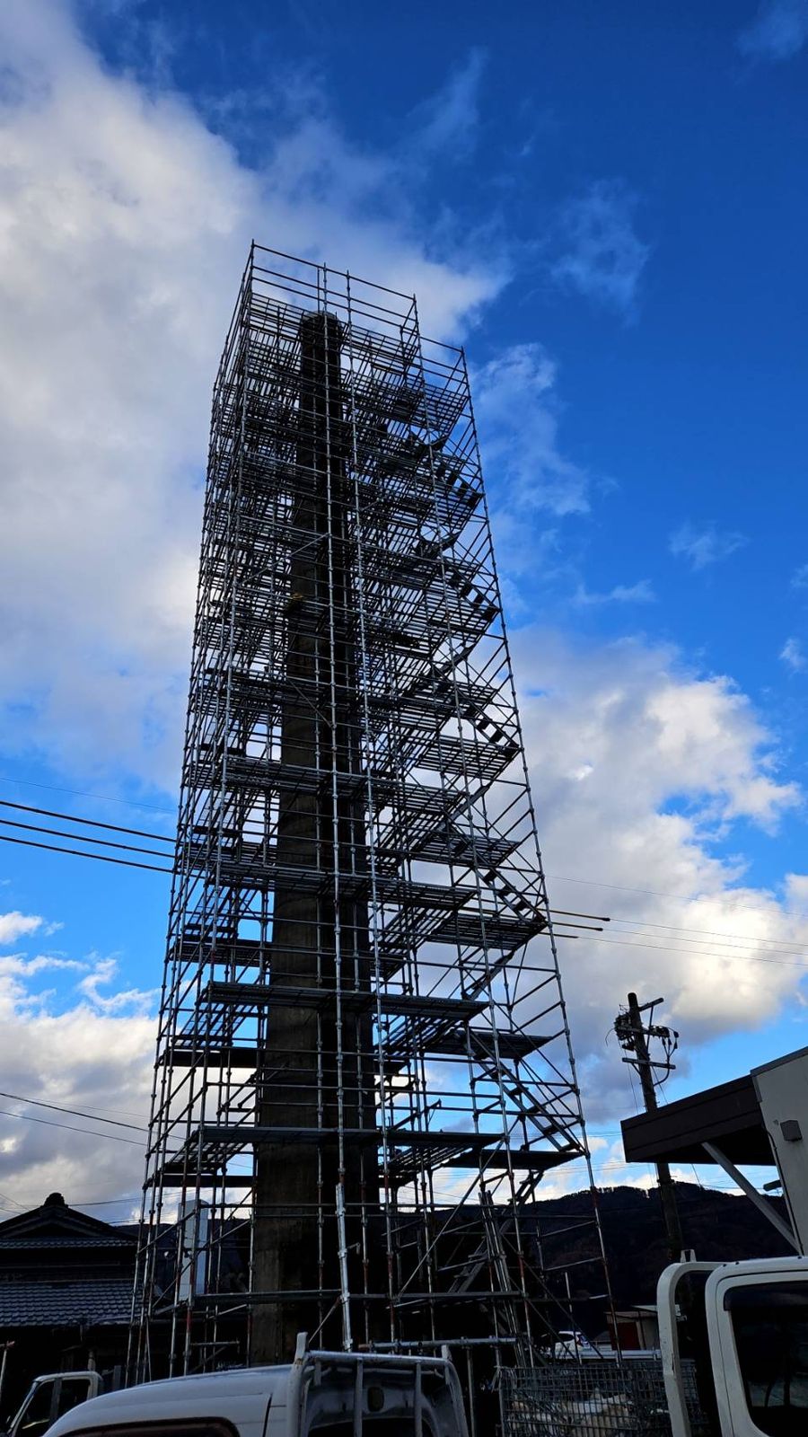 塔状構造物のタワー足場